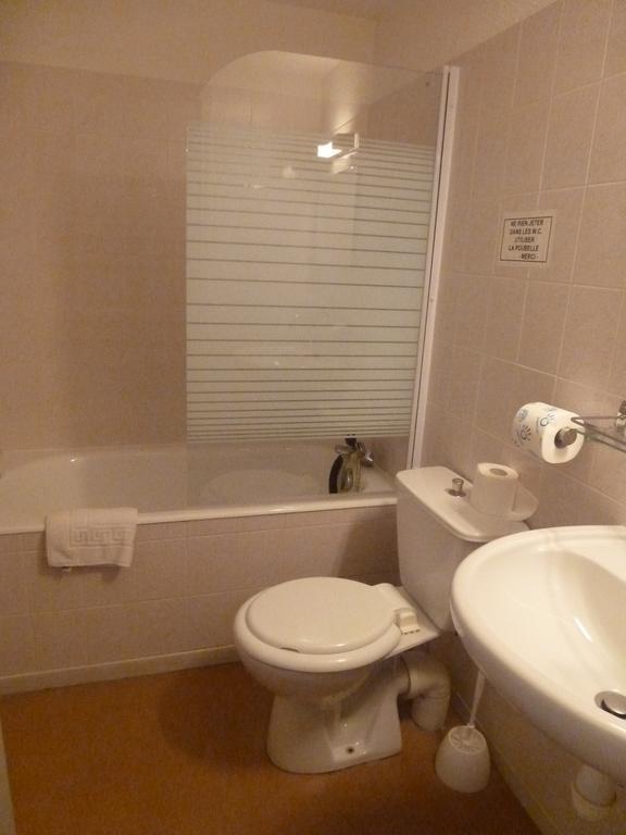 Hotel Le Beausejour Saint-Francois-Longchamp Phòng bức ảnh